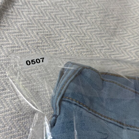 Curve Appeal Jeans Womens 12/31 Blue Light Wash Stretch Casual Preppy Comfort - Picture 9 of 13